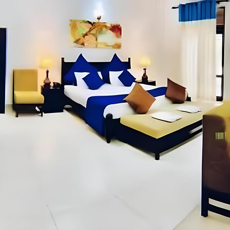 Blue Spring Hotel Wadduwa Exterior foto