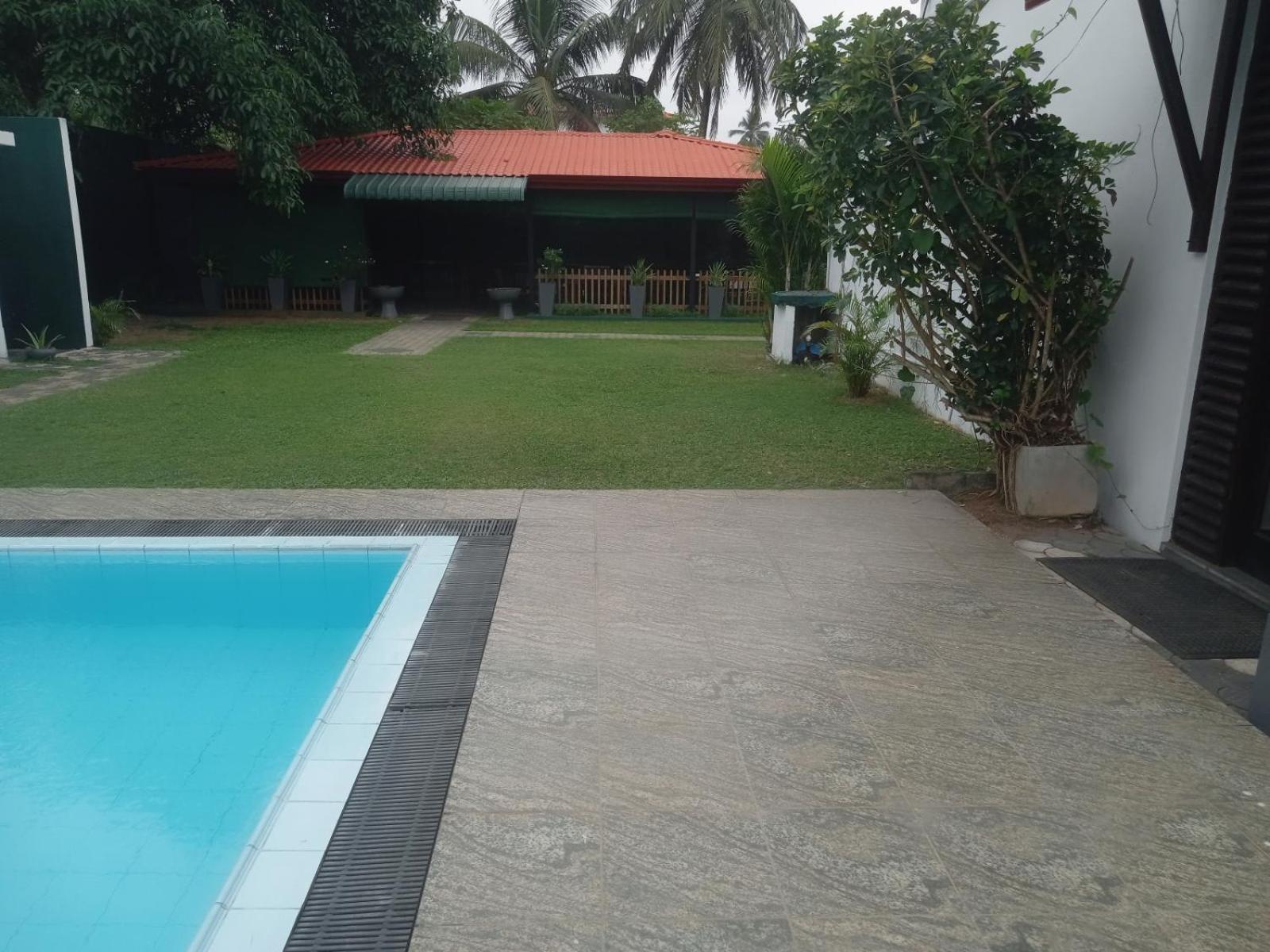 Blue Spring Hotel Wadduwa Exterior foto